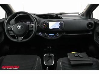 Toyota Yaris 1.5 Hybrid Bi-Tone Navi Clima Cruise Camera 19.743 km! picture 12