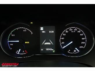 Toyota Yaris 1.5 Hybrid Bi-Tone Navi Clima Cruise Camera 19.743 km! picture 18