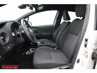 Toyota Yaris 1.5 Hybrid Bi-Tone Navi Clima Cruise Camera 19.743 km! picture 14