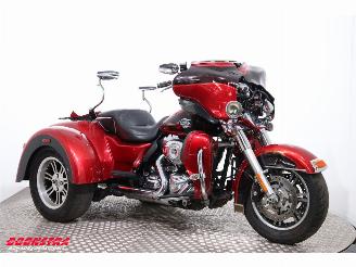 Harley-Davidson  FLHTCUTG Tri Glide Trike picture 2