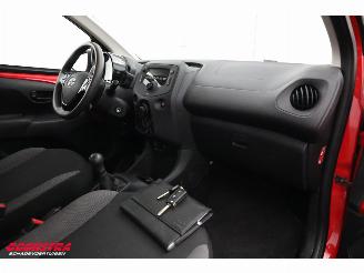 Toyota Aygo 1.0 VVT-i x-fun Airco Cruise 30.847 km! picture 13