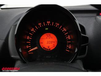 Toyota Aygo 1.0 VVT-i x-fun Airco Cruise 30.847 km! picture 20
