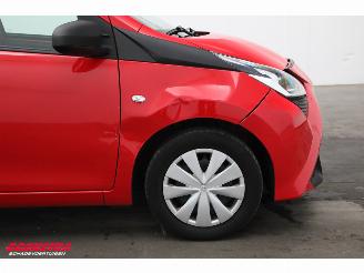 Toyota Aygo 1.0 VVT-i x-fun Airco Cruise 30.847 km! picture 5