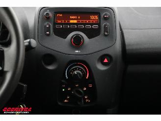 Toyota Aygo 1.0 VVT-i x-fun Airco Cruise 30.847 km! picture 15