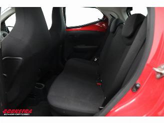 Toyota Aygo 1.0 VVT-i x-fun Airco Cruise 30.847 km! picture 17
