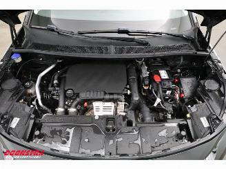 Peugeot 3008 1.2 PureTech Blue Lease Premium Navi Clima Cruise Camera Virtual AHK picture 5