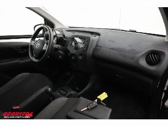 Toyota Aygo 1.0 VVT-i x-fun Bluetooth Airco Cruise 49.610 km! picture 11