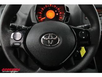 Toyota Aygo 1.0 VVT-i x-fun Bluetooth Airco Cruise 49.610 km! picture 17