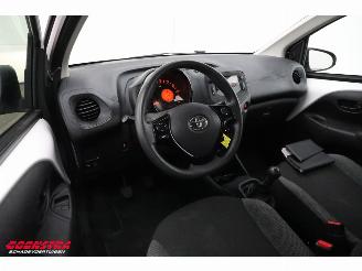 Toyota Aygo 1.0 VVT-i x-fun Bluetooth Airco Cruise 49.610 km! picture 16