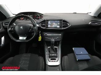 Peugeot 308 SW 1.2 PureTech Aut. Allure Pano LED Navi Clima Cruise PDC picture 11