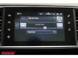 Peugeot 308 SW 1.2 PureTech Aut. Allure Pano LED Navi Clima Cruise PDC picture 23