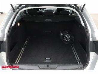 Peugeot 308 SW 1.2 PureTech Aut. Allure Pano LED Navi Clima Cruise PDC picture 27