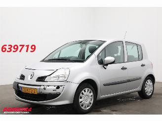 Avarii autoturisme Renault Modus 1.2 TCE Expression Airco Radio/CD 106.670 km! 2010/2