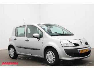 Renault Modus 1.2 TCE Expression Airco Radio/CD 106.670 km! picture 2