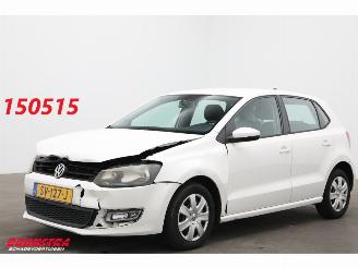damaged passenger cars Volkswagen Polo 1.2 Trendline 5-DRS Navi Airco 2011/2