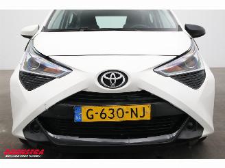 Toyota Aygo 1.0 VVT-i x-play limited Airco Bluetooth Cruise Camera 74.091 km! picture 7