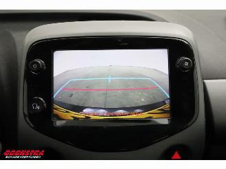 Toyota Aygo 1.0 VVT-i x-play limited Airco Bluetooth Cruise Camera 74.091 km! picture 22