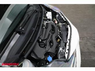 Toyota Aygo 1.0 VVT-i x-play limited Airco Bluetooth Cruise Camera 74.091 km! picture 8