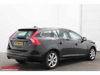 Volvo V-60 1.5 T2 Aut. Polar+ BiXenon Navi Clima Cruise SHZ PDC 152.278 km! picture 3
