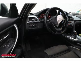 BMW 3-serie Touring 330d Modern Aut. Xenon Navi Clima Cruise SHZ PDC picture 13
