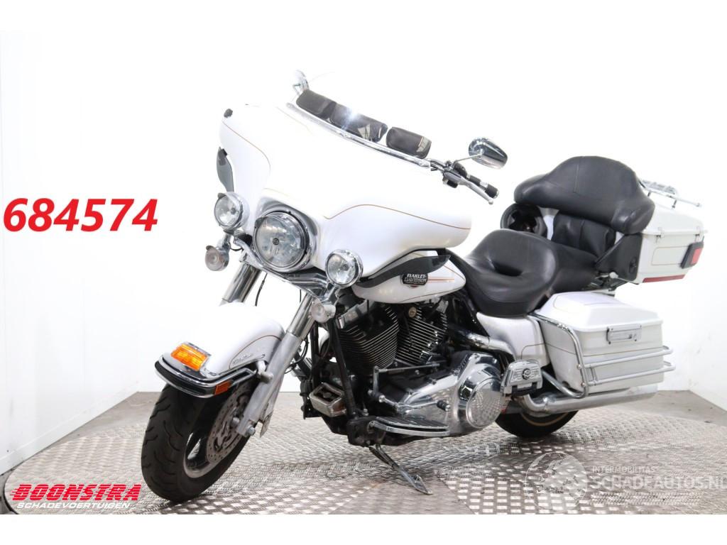 Harley-Davidson  FLHTCU Ultra Classic Sreaming Eagle Cruise
