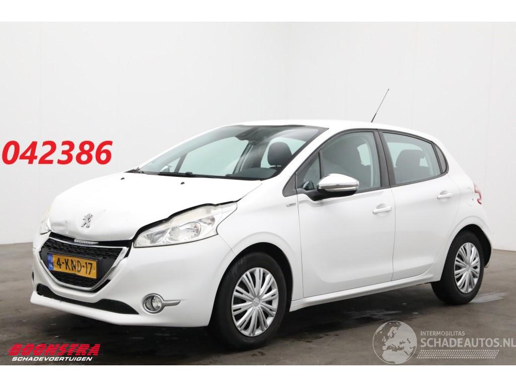 Peugeot 208 1.2 VTi 5-DRS Urban Soul Navi Clima Cruise PDC