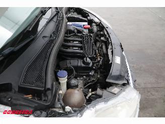 Peugeot 208 1.2 VTi 5-DRS Urban Soul Navi Clima Cruise PDC picture 9