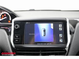 Peugeot 208 1.2 VTi 5-DRS Urban Soul Navi Clima Cruise PDC picture 28