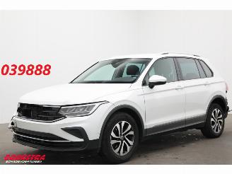 skadebil auto Volkswagen Tiguan 1.5 TSI DSG Life LED ACC Navi Clima Camera LRHZ SHZ 2022/6