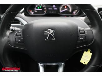 Peugeot 2008 1.2 PureTech Access Pano Navi Airco Cruise PDC 138.050 km! picture 19