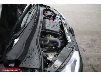 Volkswagen Up! 1.0 high up! Airco Cruise Fender Orig. NL. picture 7