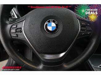 BMW 3-serie Touring 330i Luxury Edition LED Leder Clima Cruise SHZ picture 13