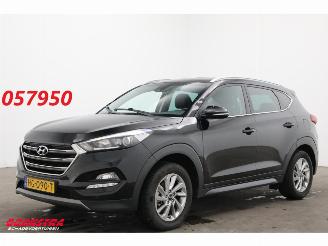 Voiture accidenté Hyundai Tucson 1.6 GDi Comfort Navi Clima Cruise Camera SHZ PDC AHK 2015/10