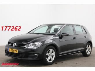 Coche accidentado Volkswagen Golf 1.2 TSI Trendline 5-DRS Navi Clima Cruise SHZ PDC AHK 2014/2