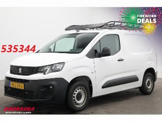 krockskadad bil bedrijf Peugeot Partner 1.5 BlueHDI Premium Apple/Android Airco Cruise PDC AHK 2021/9