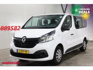 krockskadad bil bedrijf Renault Trafic Passenger 1.6 dCi Expression 9-Pers. Airco 2018/5