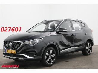 MG ZS EV Luxury 45 kWh ACC Pano Leder Navi Clima Camera picture 1