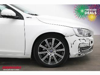 Volvo V-60 2.4 D5 Twin Engine Summum Memory Leder Cruise SHZ AHK picture 5