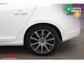 Volvo V-60 2.4 D5 Twin Engine Summum Memory Leder Cruise SHZ AHK picture 12