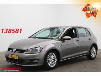 krockskadad bil auto Volkswagen Golf 1.4 TSI CUP Edition Xenon Navi Cruise Clima PDC 2015/1
