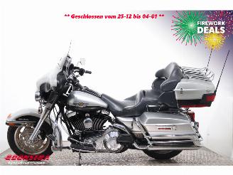 Harley-Davidson  FLHTCUI Electra Glide Ultra Classic 100 Years Ed. Cruise Radio 11.527mi! picture 5