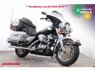 Harley-Davidson  FLHTCUI Electra Glide Ultra Classic 100 Years Ed. Cruise Radio 11.527mi! picture 2