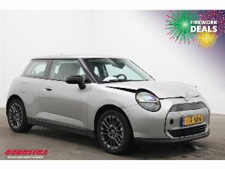 Mini Cooper SE Electric 54.2 kWh 218 PK LED Navi Cruise Camera picture 2