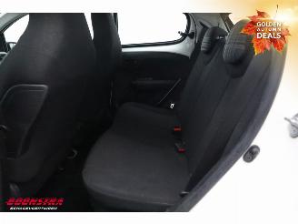 Peugeot 108 1.0 e-VTi Active Airco Bluetooth picture 16