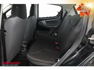 Toyota Aygo 1.0-12V Cool 5-DRS Airco 140.068 km! picture 20