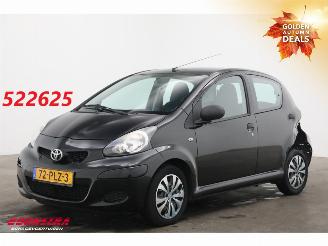 Auto incidentate Toyota Aygo 1.0-12V Cool 5-DRS Airco 140.068 km! 2011/2