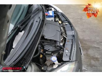 Toyota Aygo 1.0-12V Cool 5-DRS Airco 140.068 km! picture 8