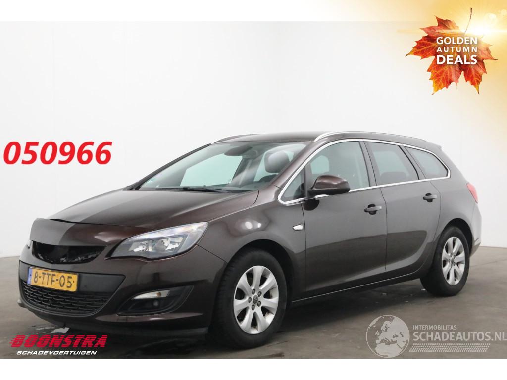 Opel Astra Sports Tourer 1.4 Turbo Business +