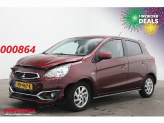 skadebil auto Mitsubishi Space-star 1.0 Intense Airco Radio 72.995 km! 2016/2