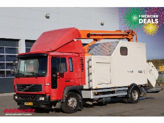 Volvo FL 220 Hubarbeitsbuhne Custers T200 18T picture 3